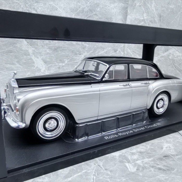 MCG1/18 ROLLS ROYCE SILVER CLOUD III ROLLS-ROYCE รถรุ่น