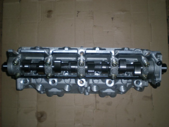 F8Q/F8Q-722 Complete Cylinder head Assy/assembly for Renault Megane/Express/Scenic/19D/21D/Clio 187
