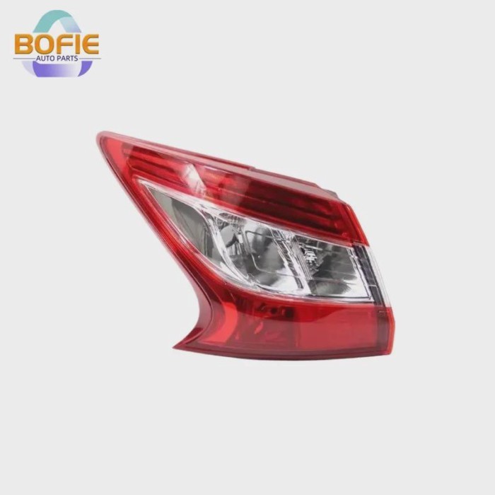 26559-4DW0A/26554-4DW0A  Automobiles Car Lights Outer Tail Light Outer Tail Lamp For Nissan Tiida 2