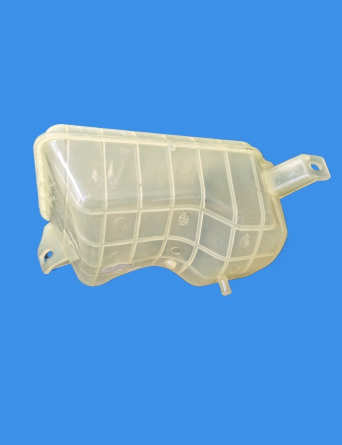 Dongfeng SX6 Expansion Water Tank Auxiliary Water Tank is suitable for 4A91 4A92 engine