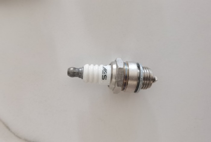 5PCS/10PCS  Spark Plug L7T For Briggs Stratton Motors Spark Plug Accessories Steel 55*22mm