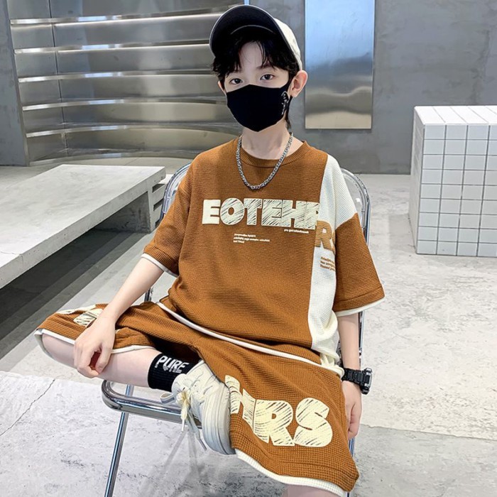 cokids🌼 เสื้อผ้าฤดูร้อนสำหรับเด็กผู้ชายสไตล์ใหม่เสื้อผ้าวาฟเฟิลสไตล์ตะวันตกประกบเสื้อผ้าเด็กสำหรับ