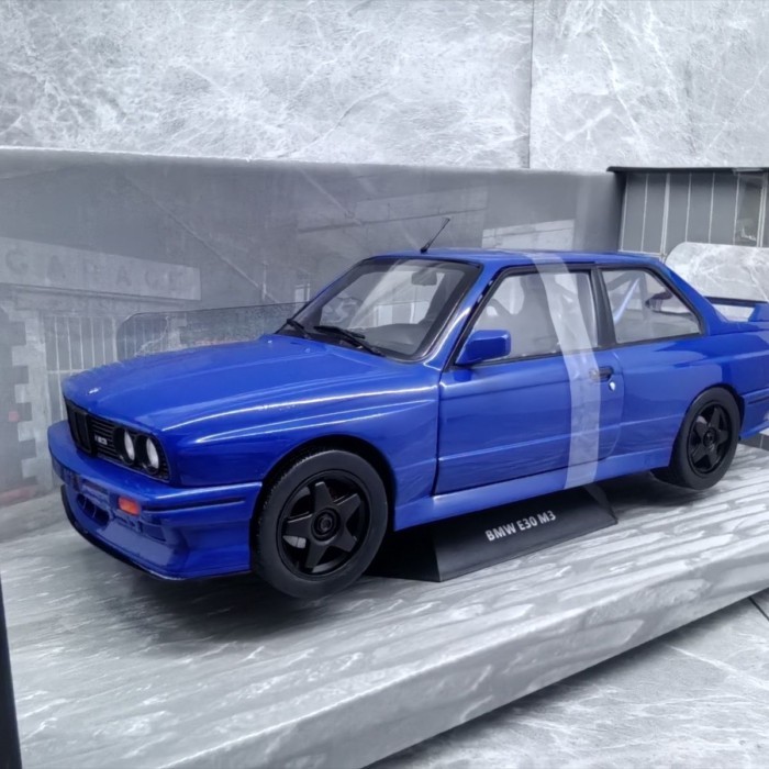 SOLIDO 1/18 BMW M3 E30 1990 โมเดลรถ BMW โลหะผสม