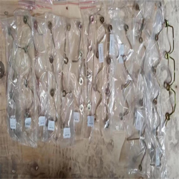 4M40 4M40T oil return pipe is suitable for mitsubishi engine fuel injection pipes ME200462