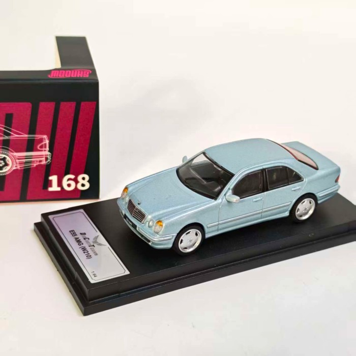เงา 1: 64 Benz E55 AMG W210 จําลองรถรุ่นของขวัญคอลเลกชันเงินสีฟ้าออกจากพิมพ์รถรุ่น