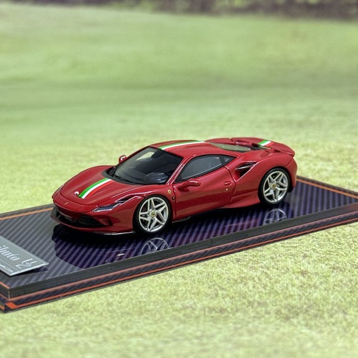 U2 1: 64 Ferrari Novitec F8 Supercar จําลองรถเรซิ่นคอลเลกชันเครื่องประดับ