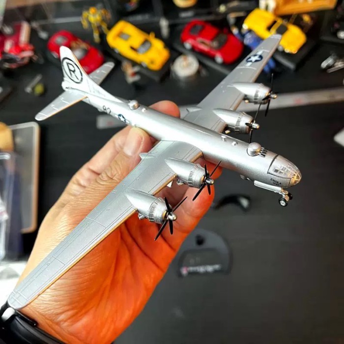 Air Model World War II American Super Air Fortress Bomber Ainora Gay B-29 Enola Gay1945 รถจําลองรุ่น