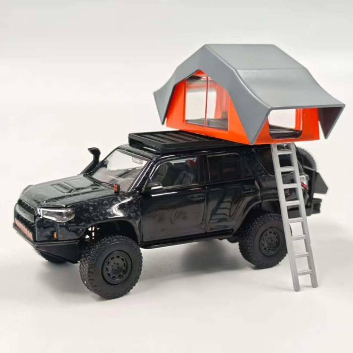 พร้อมสต็อก GCD 1: 64 Toyota Speedmaster Toyota 4 runner TRD PRO Lightly ดัดแปลงรถรุ่นจําลอง