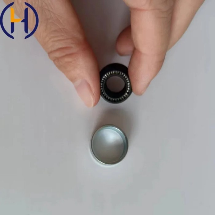High pressure pump oil seal actuator seal ring size 10*17*8 is applicable to EA888 2.0 Second gener