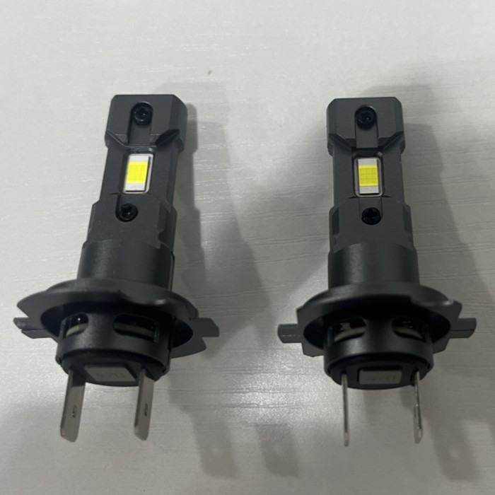 2pcs H7 LED Headlight Bulbs High Low Beam Brighter Wireless Headlight Bulbs 20000LM Mini Headlight