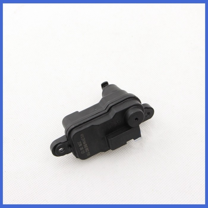 1Pcs For Audi A3/Q3/A4/Volkswagen Tiguan L/Touareg/19 Lavida Fuel Tank Cap Motor Control Switch Aut