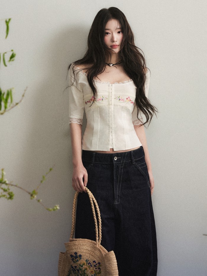เสื้อผู้หญิงฤดูใบไม้ผลิ-ร้อน สีเบจ ผ้าฝ้ายแท้ ปักลายสแควร์ แขน.middle_length เอวลายลูกไม้