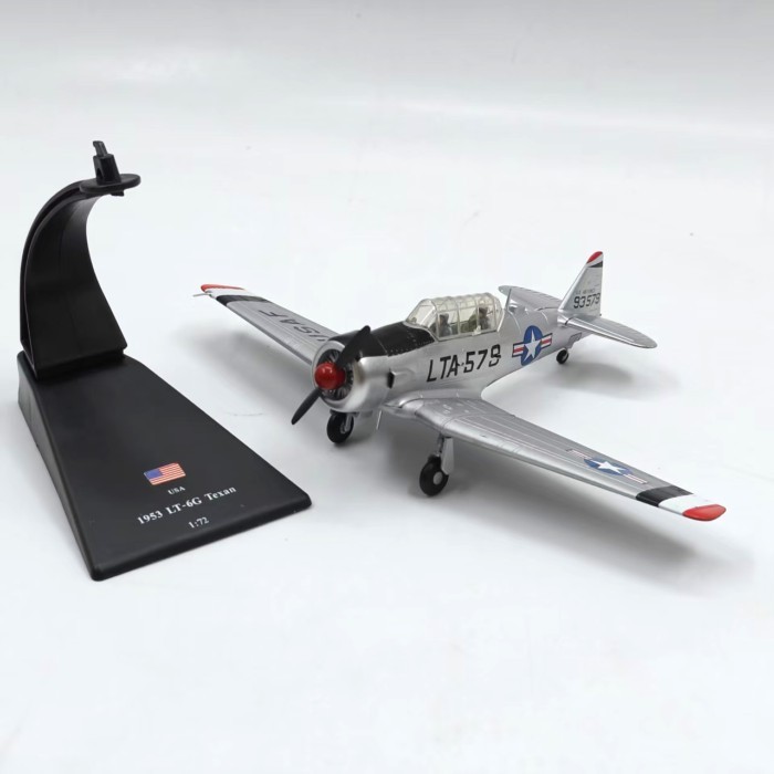 1: 72 LT-6ก อเมริกันเทรนเนอร์รุ่นสงครามโลกครั้งที่สองจําลองโลหะผสมผลิตภัณฑ์สําเร็จรูปแบบคงที่ทหารรุ่
