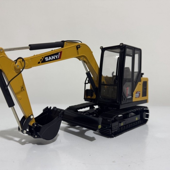 พร้อมสต็อก Sany Heavy Industry SY75C จําลอง 1: 35 Scale Alloy Excavator