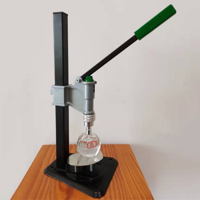 Perfume Bottle Crimping Machine Perfume Bottle Capper Plastic Bayonet Press Sleeve Machine Sealing