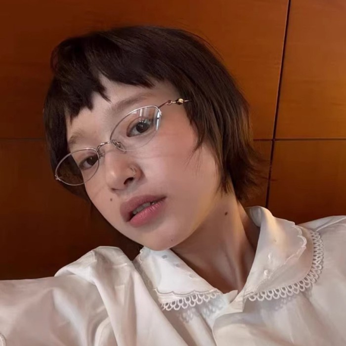 แว่นตากันแดดรูปไข่สไตล์Hip-Hop แบบโลหะคุณภาพสูง สำหรับผู้หญิง