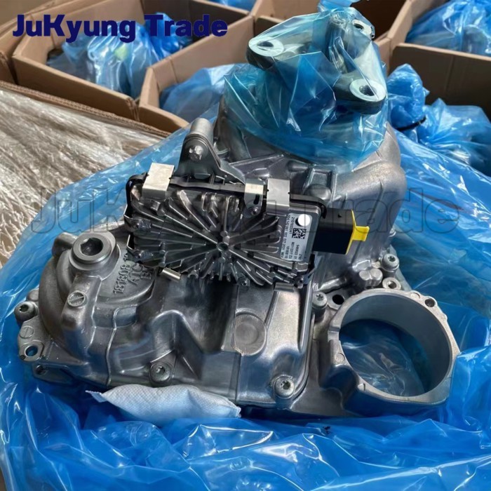 ATC13 Distributor Box for BMW M5 M8 X3M X4M F90 F91 F92 F93 Automotive Accessories