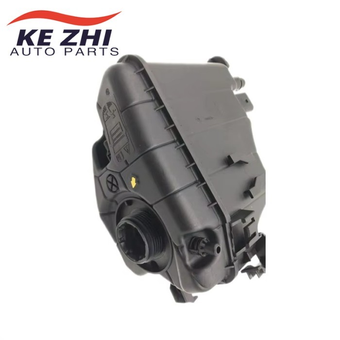 17139846642 Auto Parts Engine Coolant Recovery Tank For Bmw 5 6 7 8 Series G30 G12 B48 B58 17139487
