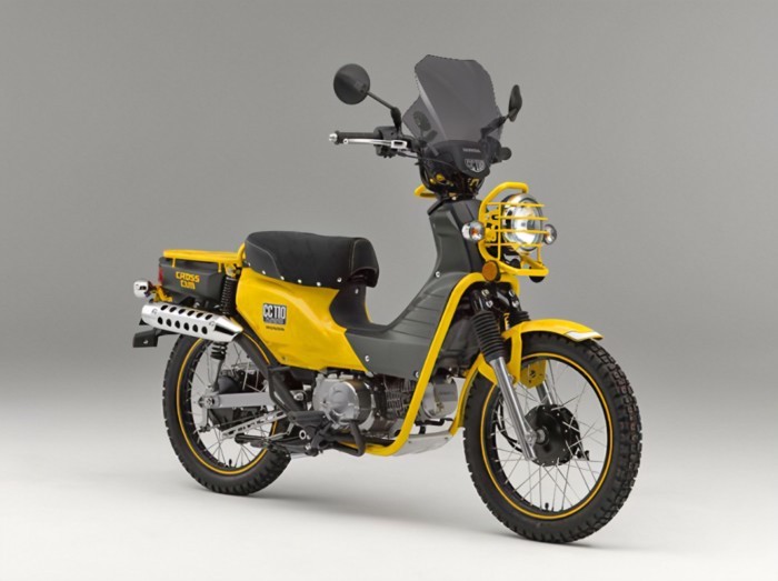 Universal Motorcycle CC110 Windshield Windshield Cover Deflector for Cross Cub 110 CC110 cc110 2013