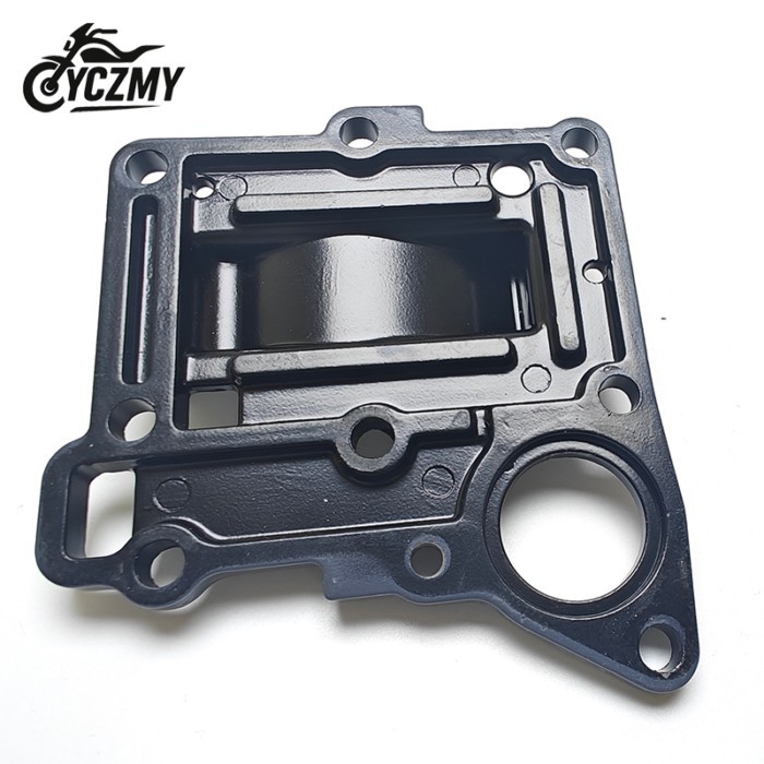 6E3-41111 Exhaust Inner Cover For Yamaha 2 Stroke 4HP 5HP Outboard Motor 6E3-41111-01-1S