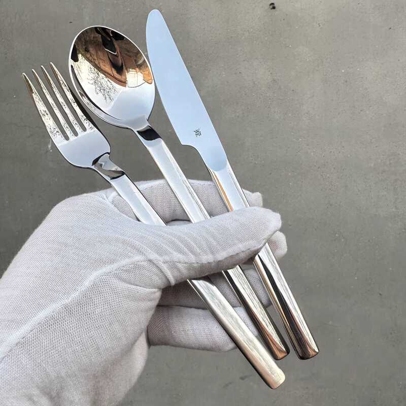 กดกล่องด้านล่างสินค้าเก่าส่งออกไปยังเยอรมนี wmf304 สแตนเลสสเต็กช้อนส้อมช้อนผู้ใหญ่อาหารตะวันตกช้อนส้