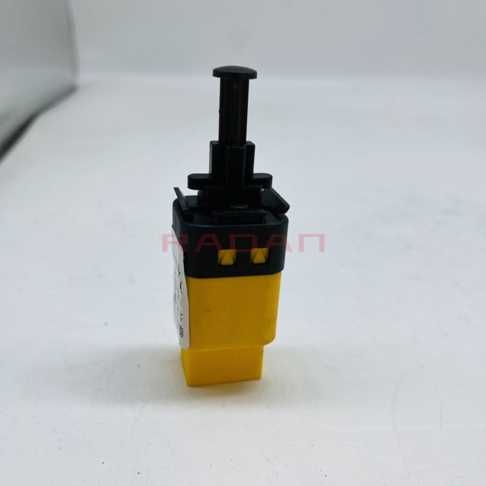 Brake Lamp Light Switch for BAIC D20 X25 X35 X65 E130 E150