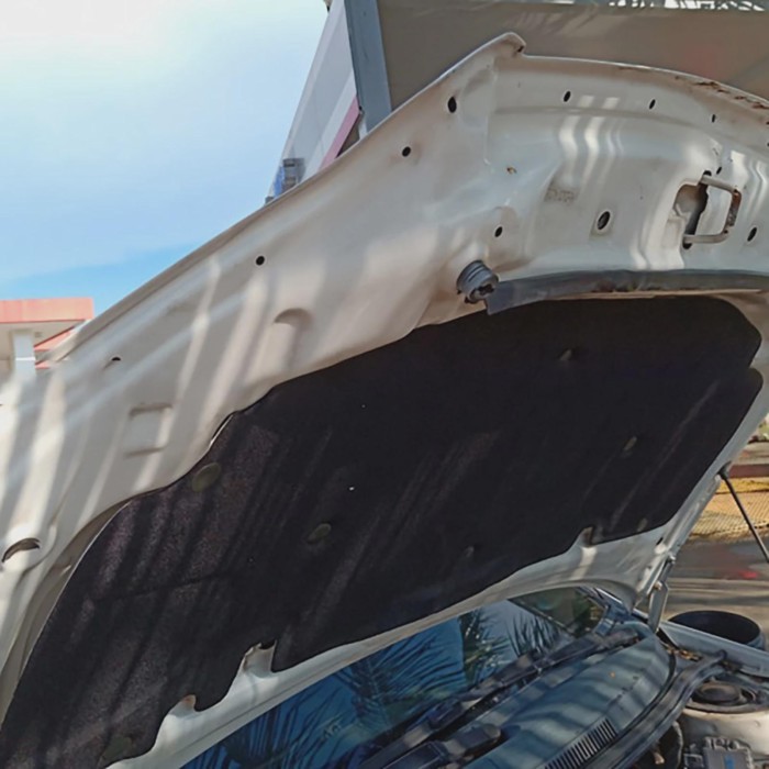 Car Front Engine Hood Sound Heat Insulation Pad Soundproof Heat Insulation Cotton Pad Mat for Toyot