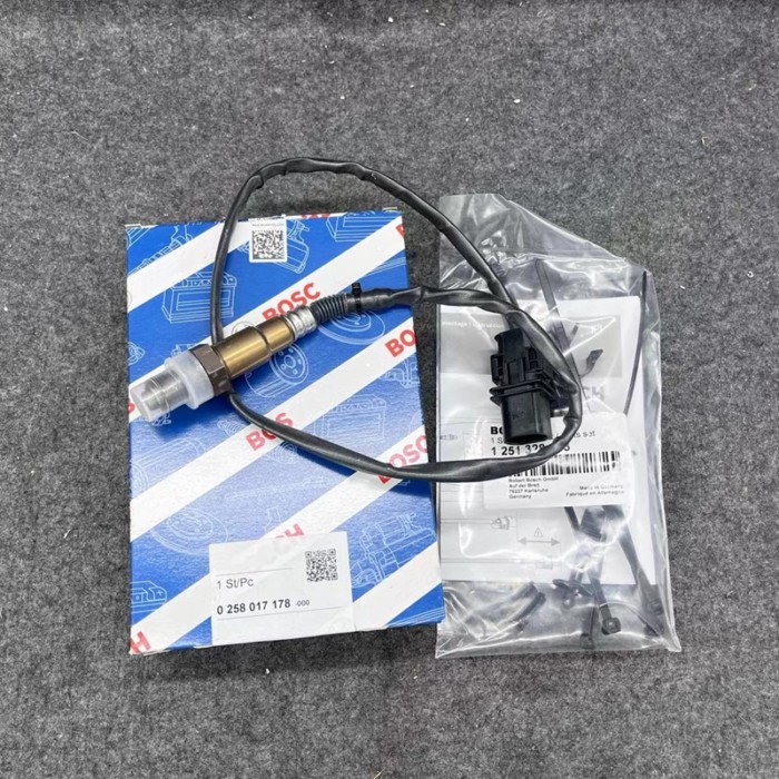 Air Fuel Ratio Lambda Oxygen Sensor For A1 A3 A8 Q5 Q7 R8 1.4-5.6.0T 0258017178 1K0998262L 1K0 998