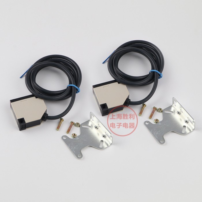 E3JK-5DM1.5L สวิตช์โฟโตอิเล็กทริคเซนเซอร์อินฟราเรดแบบสี่เหลี่ยม