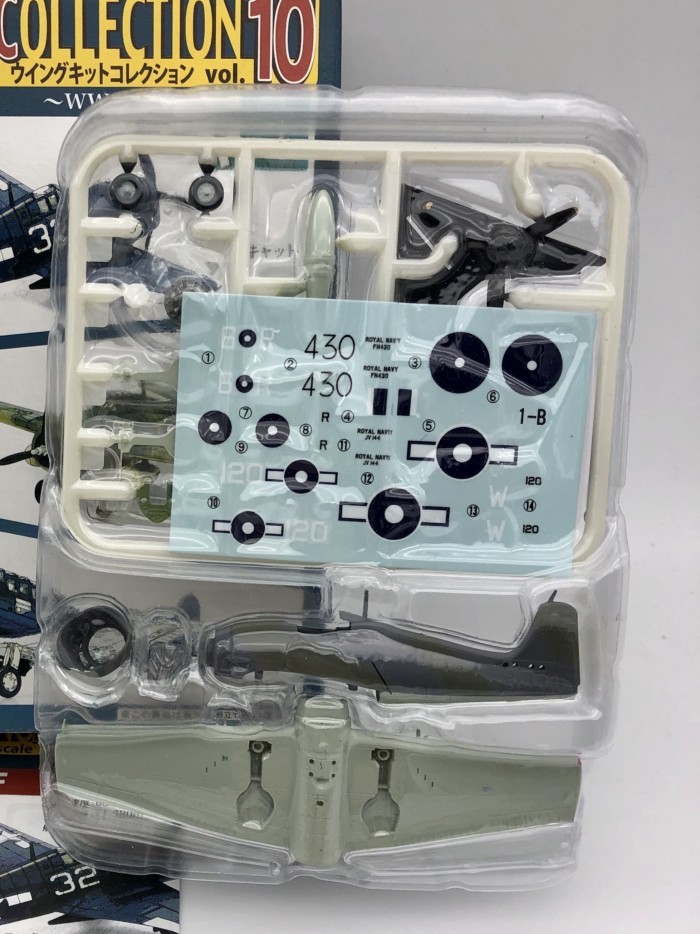 พร้อมสต็อก Ftoys 1/144 US Navy F6F Hellcat F4F Wildcat SBD Dive Bomber รุ่น