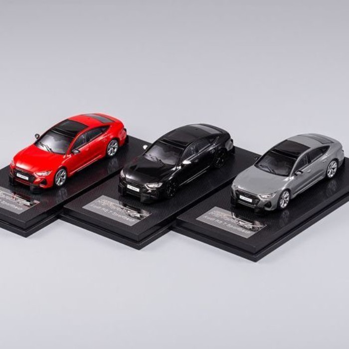 KengFai Qihui 1: 64 Audi RS7 C8 Sportback Suit Thug โมเดลรถโลหะผสม