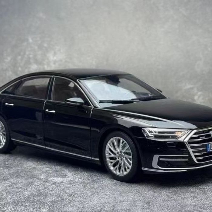 NOREV 1: 18 ใหม่ AUDI A8L AUDI A8L 2017 AUDI โมเดลรถจําลองโลหะผสม