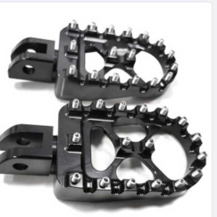 เหมาะสําหรับผู้พิการทางทะเลทราย Fat Bob FXFBS 114 FXFB 107 Softail สําหรับภาพยนตร์