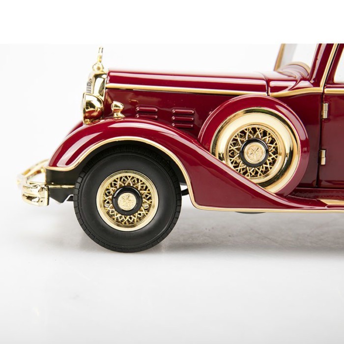 Fenggu โรงงานเดิม 1: 18 หลอกเต็มจักรพรรดิ Pu Yilong รถที่นั่งไดร์เวอร์จําลองรถรุ่นคอลเลกชัน