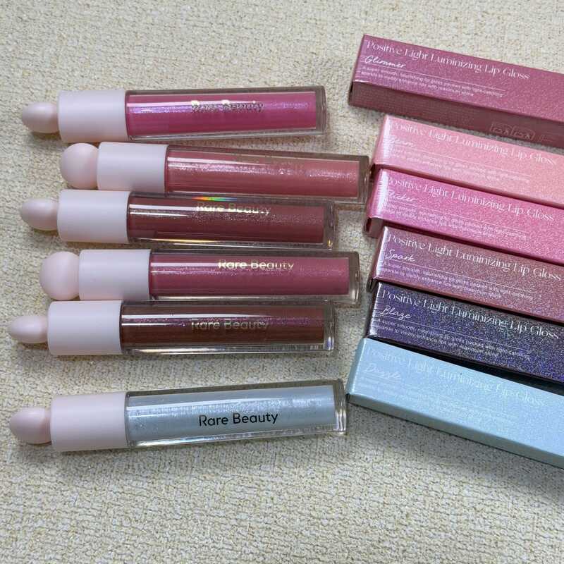 Rare Beauty Serina สินค้าใหม่ Fine Glossy Lip Gloss ลิปกลอส 3.3ml พร้อมลิปกลอสเคลือบเงา Spark