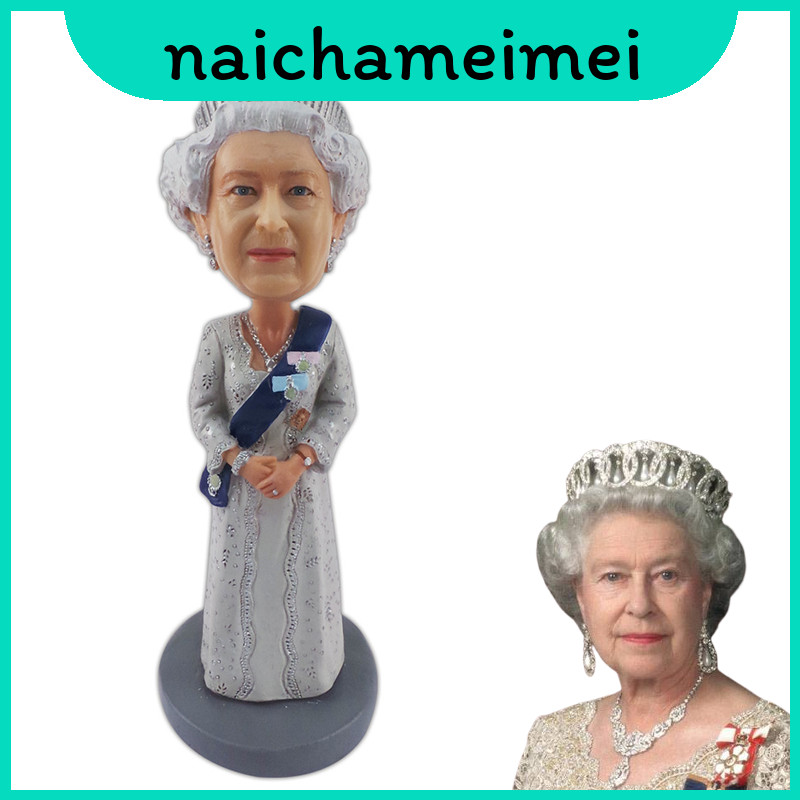 Natural Resin Queens Platinum Jubilee Action Figure บรรจุภัณฑ์โต๊ะตกแต่งกล่องวาดด้วยมือ