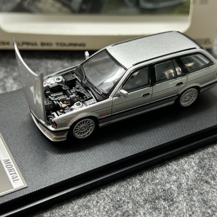 พร้อมสต็อก 1/64 Mortal BMW 5 Series E34 Arbinnava Can Travel Version B10 Silver Model