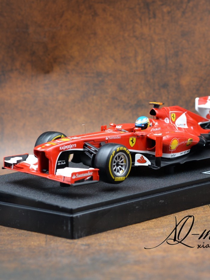 พร้อมสต็อก Hot Wheels Ferrari F1 F138 Alonso Alonso 1/18 โมเดลรถ
