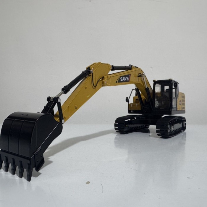 SANY SANY SY215C รถขุดจําลองโลหะตกแต่งโรงงานเดิมวิศวกรรมยานพาหนะตกแต่ง 1/35