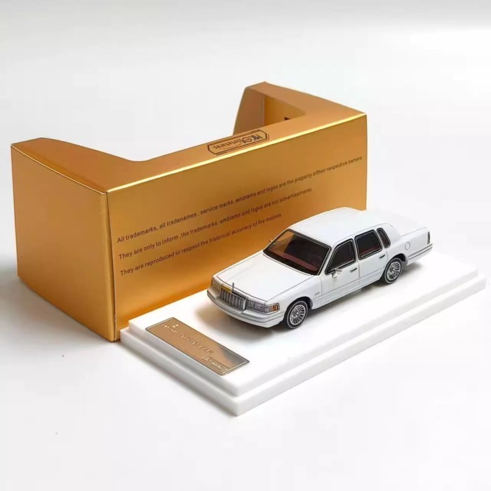 1: 64 2025 Lincoln Town Car Lincoln Town Car Lincoln Town Car จําลองรถรุ่น