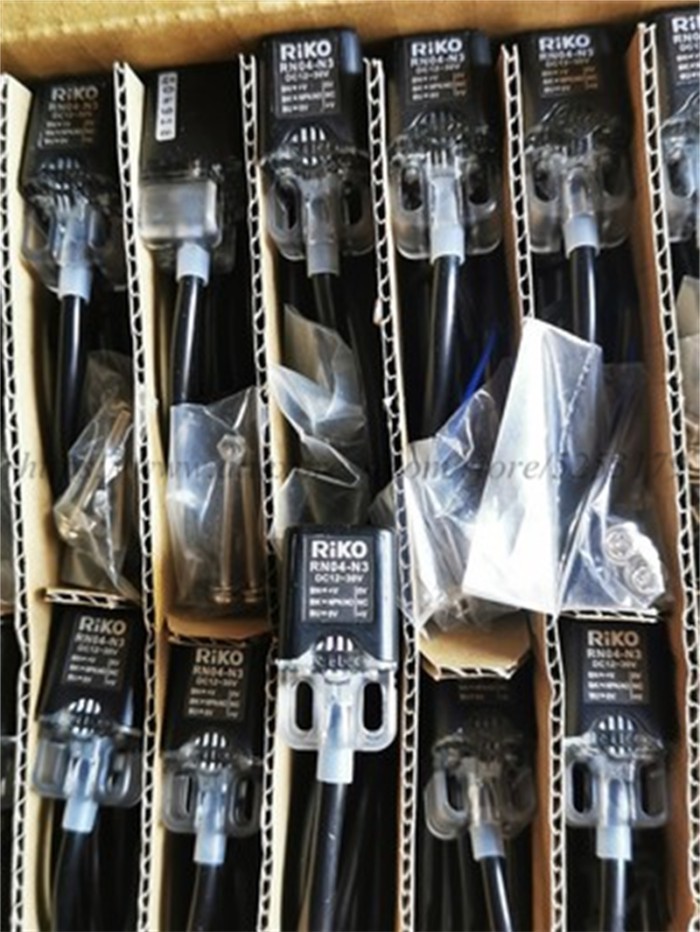 1PC RIKO RN04-N3 New Original  Square Proximity Sensor  Replace RN04-N RN04-N2