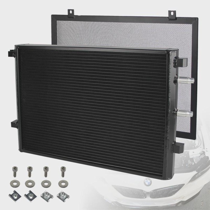 Competition Front Mount Heat Exchanger Radiator For 15-19 BMW M2C M3 M4 F80 F82 F87 S55 3.0L + Cove