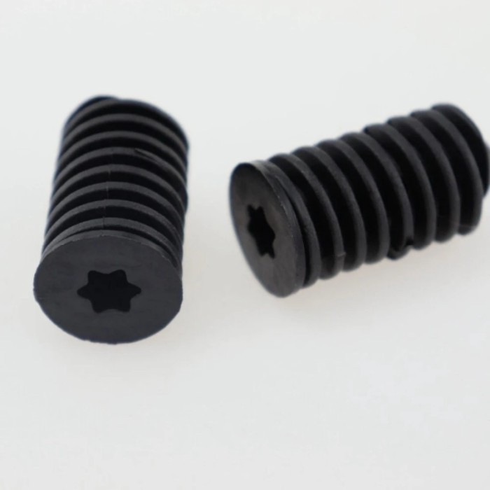 RADIATOR RUBBER  17117590119 For BMW BMW E92 E90 E91 E81 X1 E84