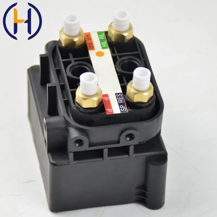 55820-2J000 558202J000 For Mohave  Borrego   Air Suspension Solenoid Block Valve