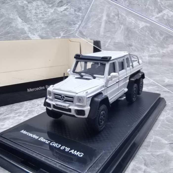 1/64 Mercedes-Benz G63 6X6 G-Class รถกระบะรุ่นรถคนปกติเครื่องประดับแบบคงที่