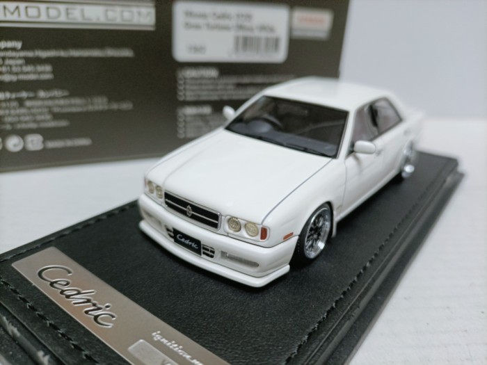 IG 1 43 รถ Nissan Duke รุ่น Cedric Y32 Gran Turismo Ultima White