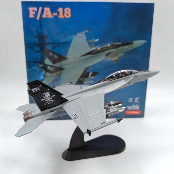 1: 72 American F/A-18F Super Bumblebee F18 Carrier เครื่องบินสําเร็จรูปทหารรุ่นตกแต่ง Out of Print M