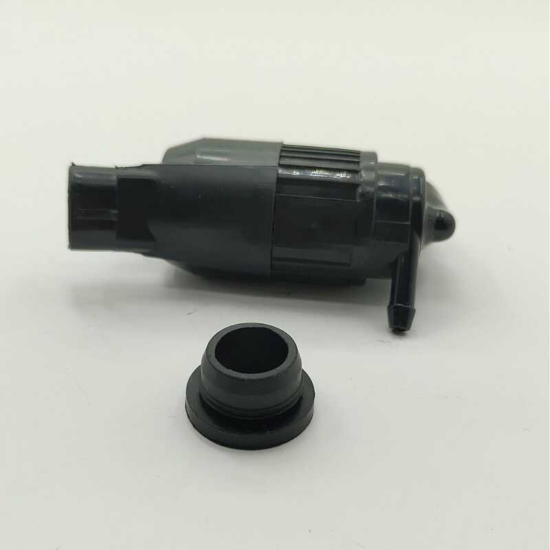 เหมาะสําหรับ Tesla Mol S 2012-2015 ปั๊มทําความสะอาดกระจกหน้ารถ 15453--C