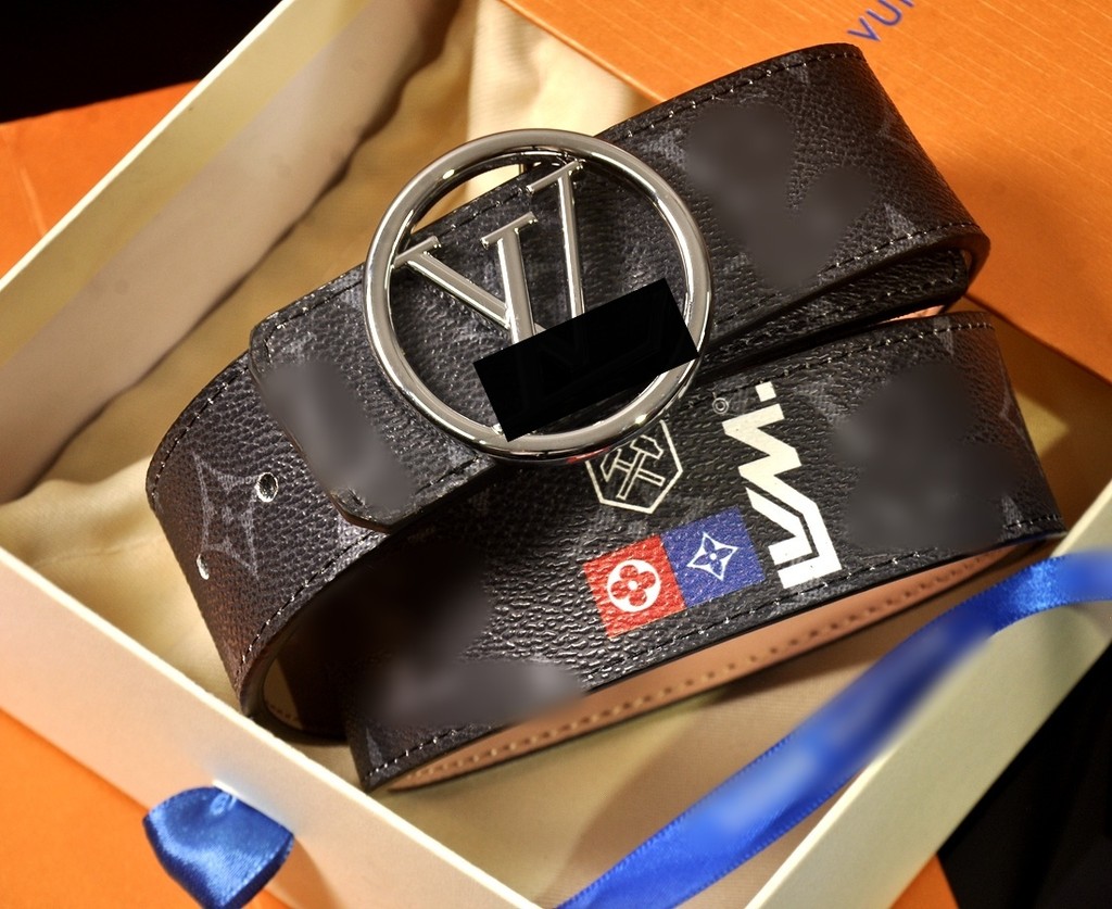 ! เข็มขัดเลดี้อเนกประสงค์ Dermis