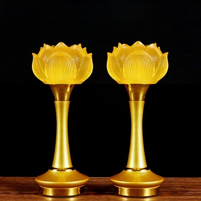 2pcs Glass Lotus Simulated Candlestick Household Buddhist temple candle holder Feng Shui Accessorie